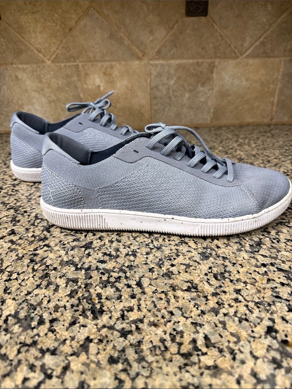 Men's Casual Knit Lace-Up Sneakers - Light Gray